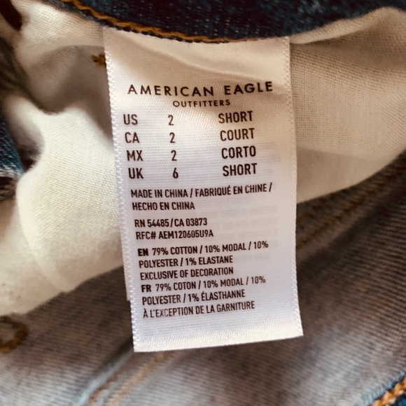 American Eagle Super High Waisted Boyfriend Jeans - Picture 8 of 9